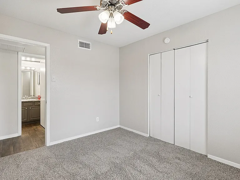24-web-or-mls-11710 Briar Forest Dr Unit 504-S1103-010