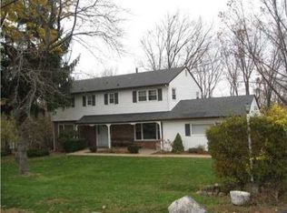 16 Skyline Ter, Spring Valley, NY 10977