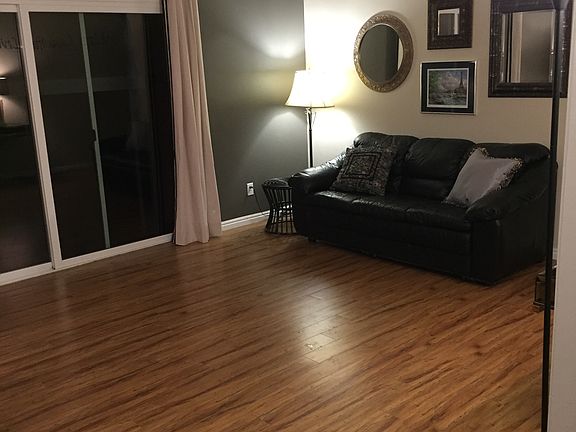5th image of 832 Kentwood Dr