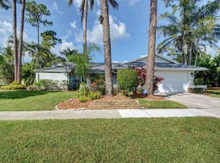 924 Meadow Ave, Wellington, FL 33414