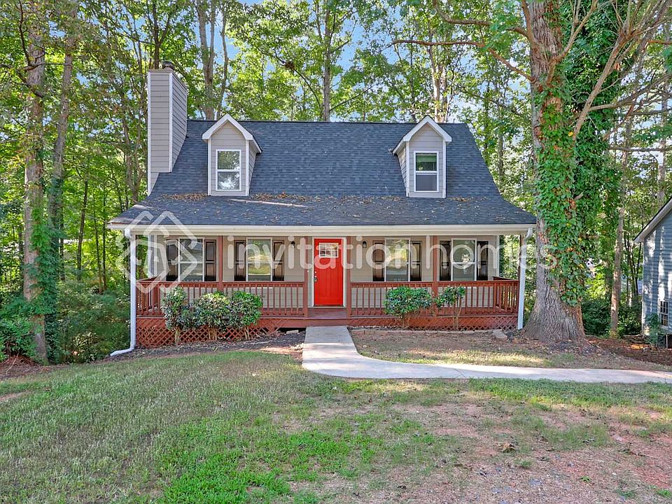 1st image of 662 Lakeridge Dr SE