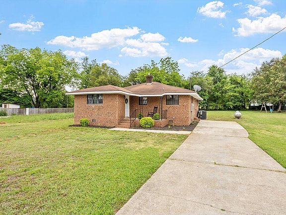 5th image of 424 Como Dr