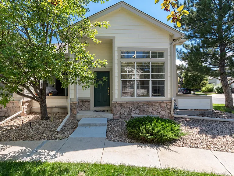 231 Remuda Ln — Photo 2