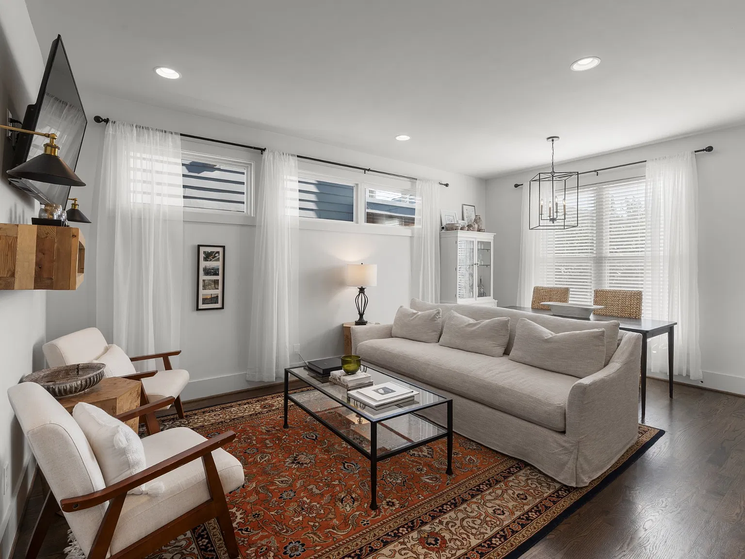 3 bed, 1600 sqft, $3,000 — Photo 4