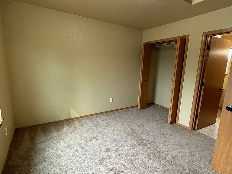 1647 Shindig Dr — Photo 10