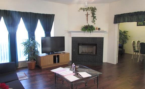 4th image of 1476 Bregenz Ln