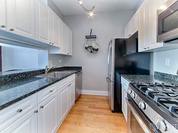 3rd image of 350 E 82nd St APT 10B