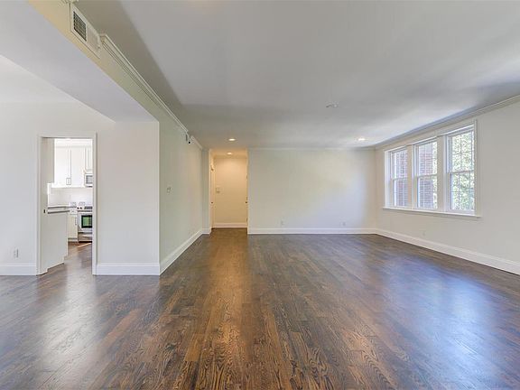 3rd image of 7538 Wydown Blvd APT 2B