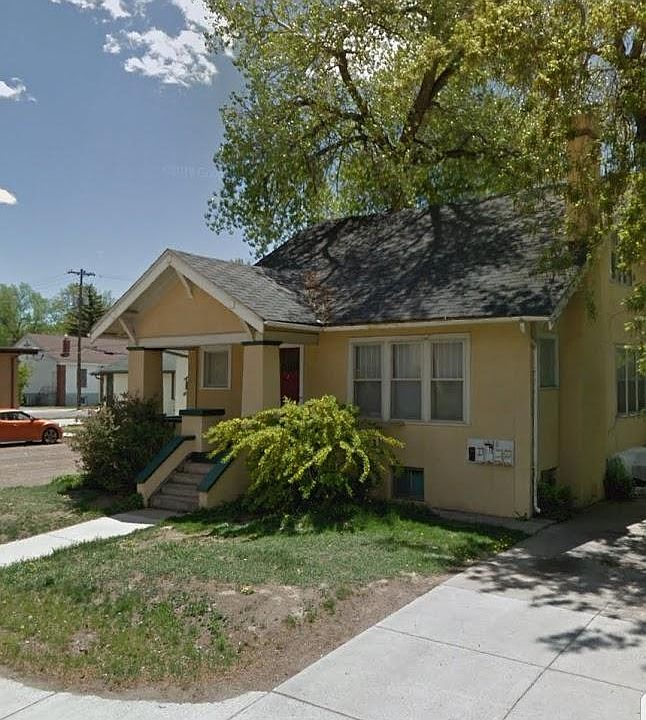 1st image of 1526 E Grand Ave