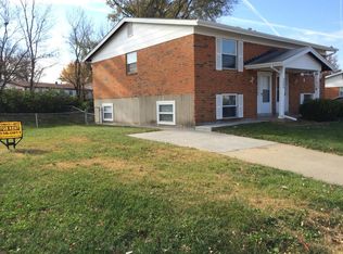 3800 William Dr, Saint Charles, MO 63304