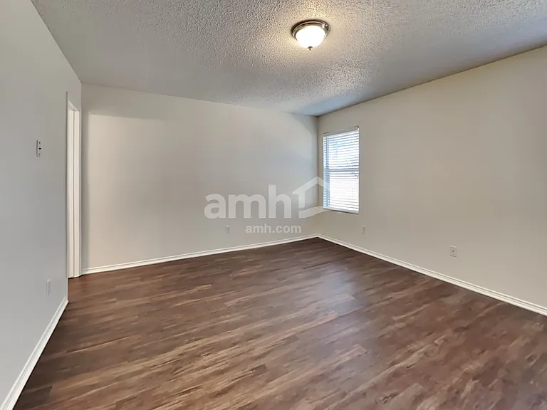 10136 High Eagle Trl — Photo 12