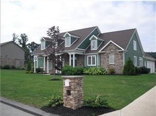 1058 Valleyview Dr, Latrobe, PA