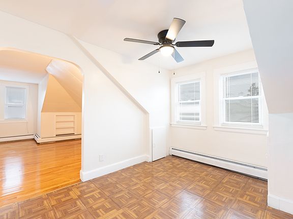 4th image of 317 Branch Ave Floor 3