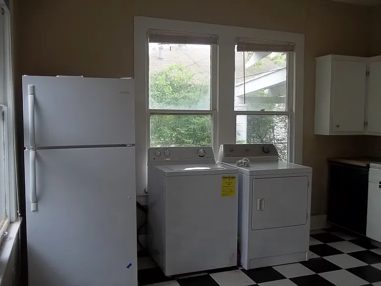 218 N Windomere Ave #B — Photo 11
