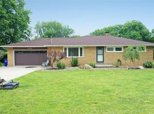 6936 Red Brush Rd, Ravenna, OH 44266