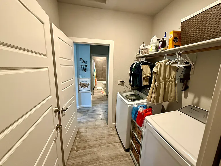 14760 Mike A Mendoza Ave — Photo 4