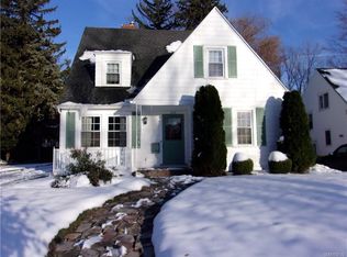 234 Windermere Rd, Lockport, NY 14094