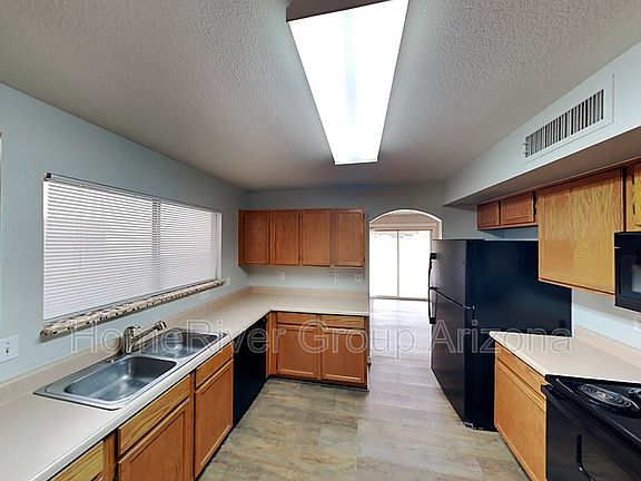 5th image of 7614 W Cinnabar Ave