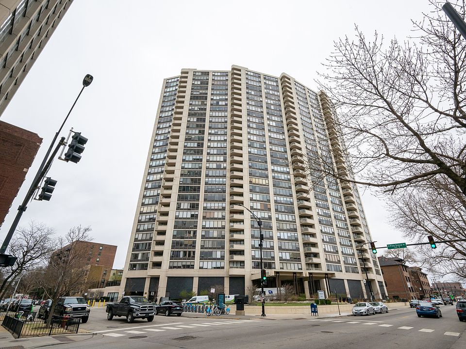 1st image of 3930 N Pine Grove Ave APT 310