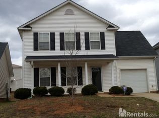 1210 Crandon Dr, Charlotte, NC 28216