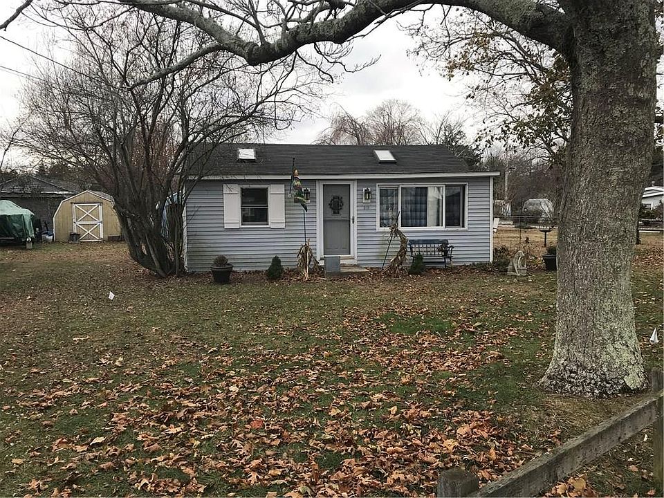 1st image of 310 Namquid Dr