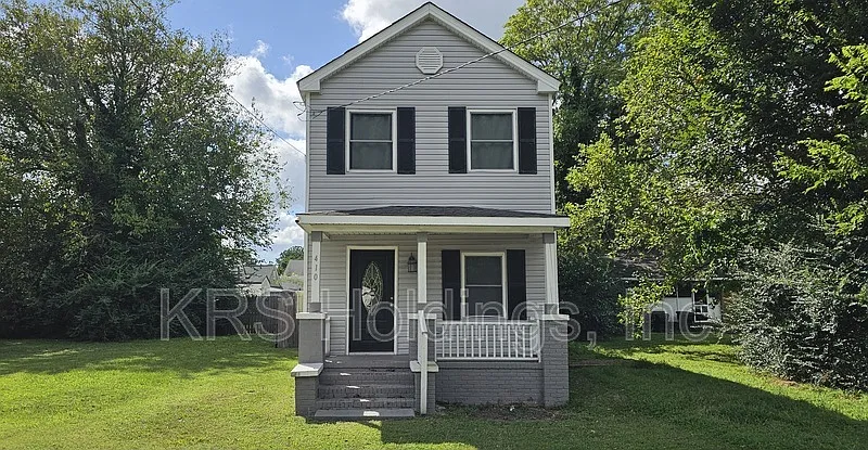410 Oak St