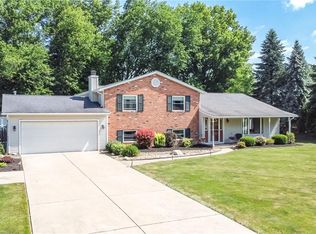 32780 Coventry Ct, Avon Lake, OH 44012