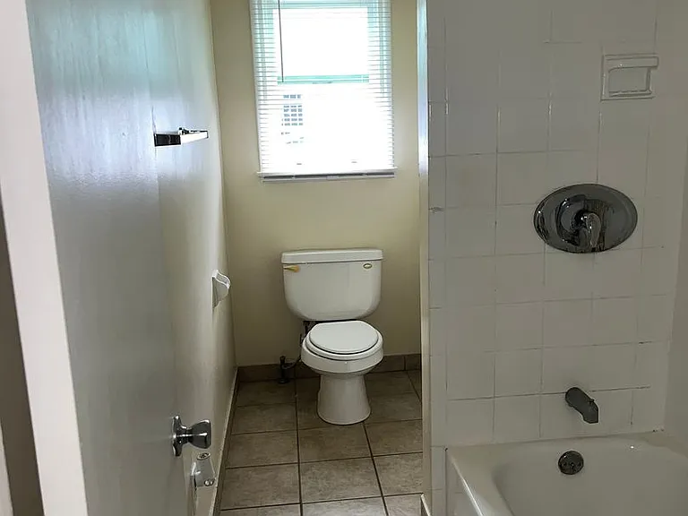 10303LaRe — Photo 7