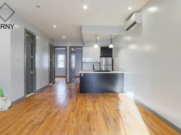 1101 Halsey Street image 15 of 26