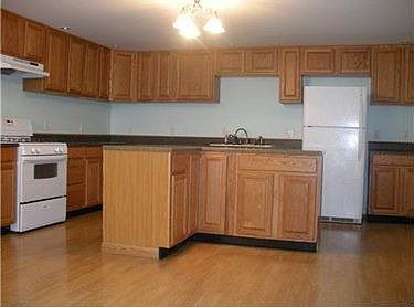 3rd image of 703 Orr Ave