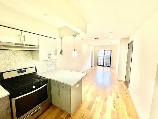 1st image of 23 Fayette St #3H