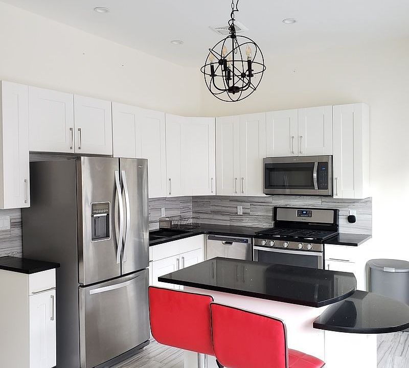 1st image of 2821 41st St #3