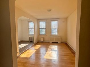 323 Pine St #3F, Philadelphia, PA 19106