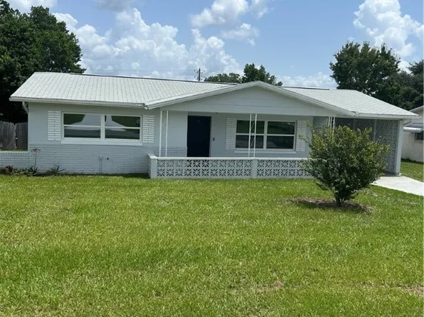 13 Oak Hollow Dr, Beverly Hills, FL 34465