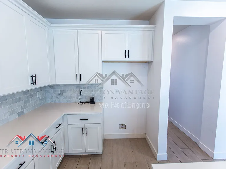 15075 W McKinley St — Photo 24