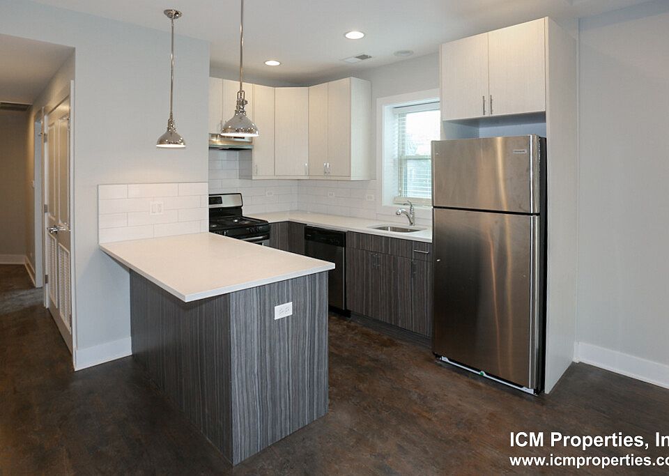 1st image of 3916 N Janssen Ave #2N