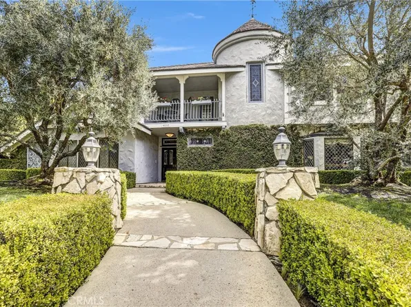 4032 Cresthaven Dr, Thousand Oaks, CA 91362