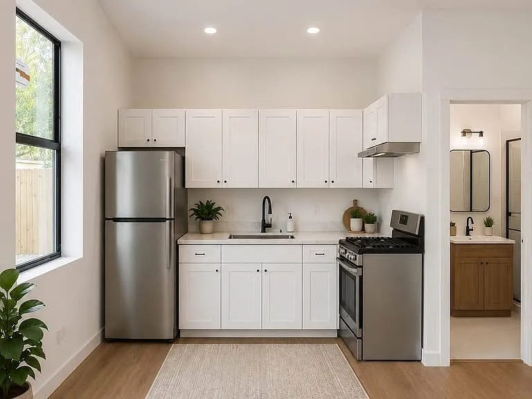 818 Briggs St — Photo 3
