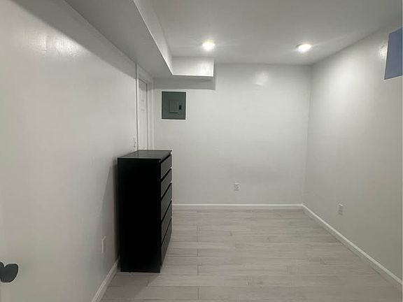4th image of 3311 Lurting Ave #1