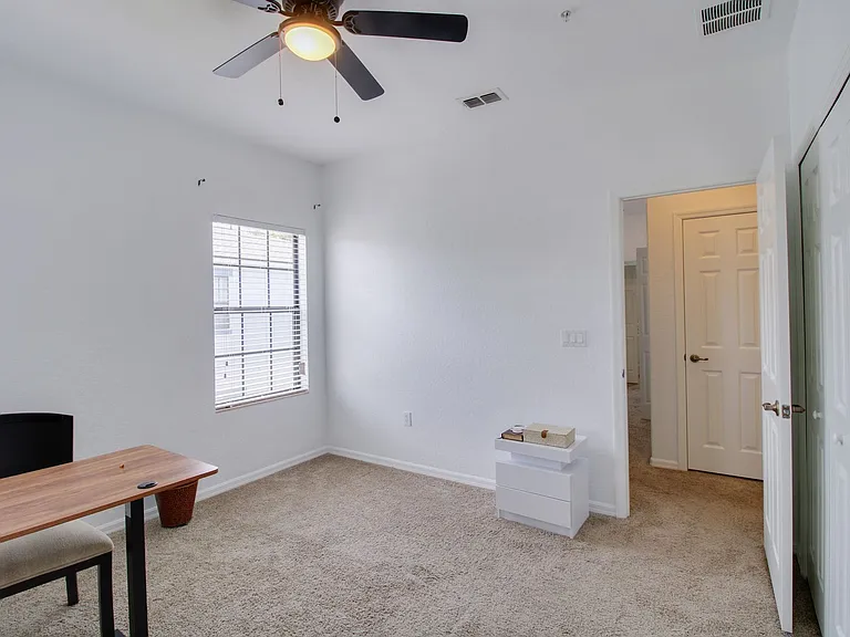 20626 Maxim Pkwy — Photo 11