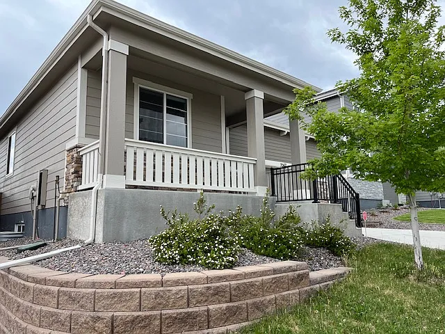 3567 White Rose Loop