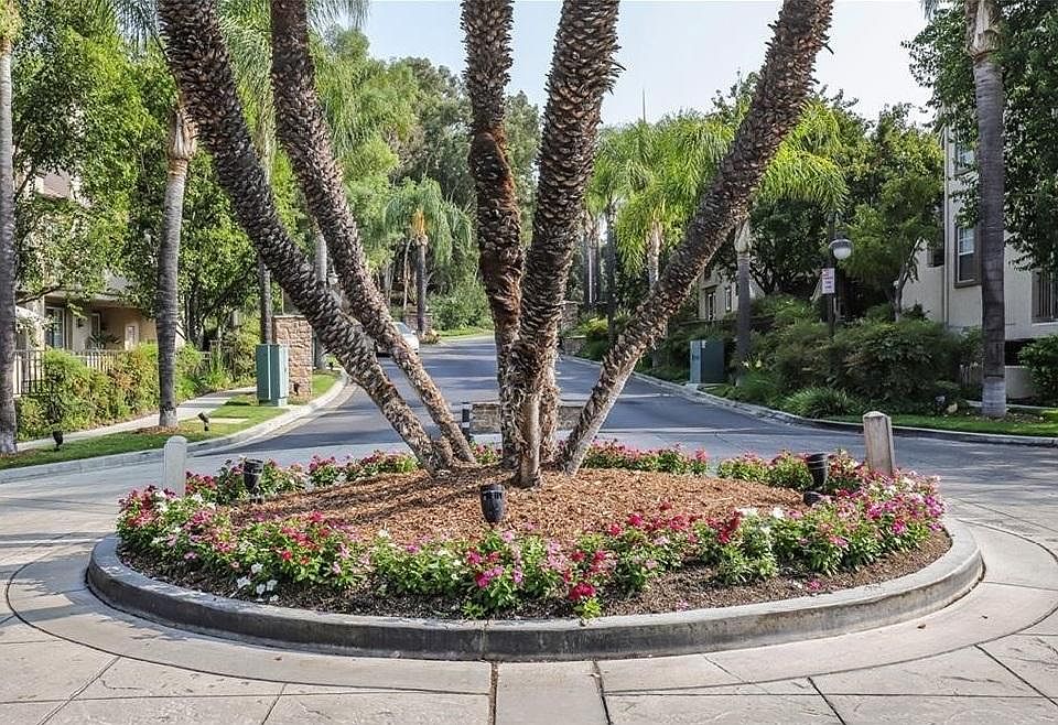 1st image of 24157 Del Monte Dr Unit 399
