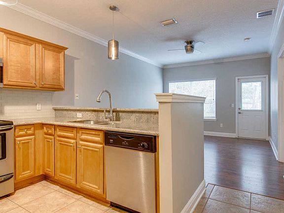 5th image of 2180 Hadleigh Hills Ct