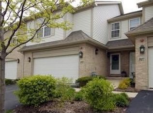 2029 Ivy Ridge Dr, Hoffman Estates, IL 60192