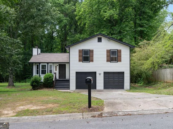 2442 Falcon Ct, Lawrenceville, GA 30043