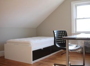 129 Sandringham Ave #2, Providence, RI 02908