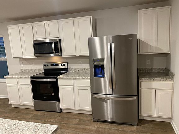 5th image of 5550 Hill Dr