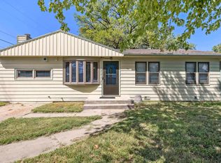 28 Faircrest Dr, Hutchinson, KS 67502