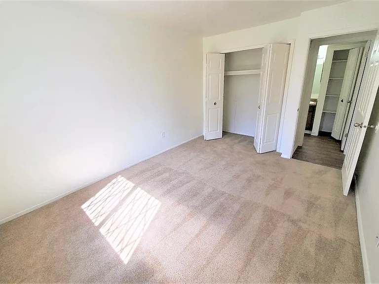 Woodland Place Apartments — Photo 31