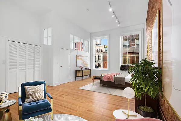 Rented by Compass | media 13